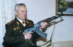 “世界枪王”卡拉什尼科夫去世